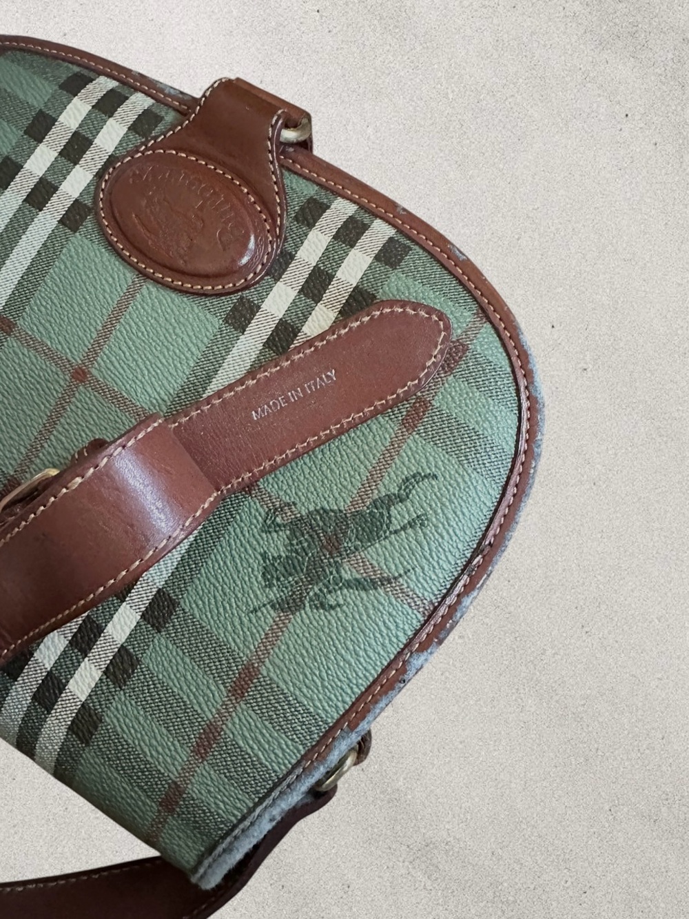 Burberry Vintage Shoulder Bag - Picture 10 of 10